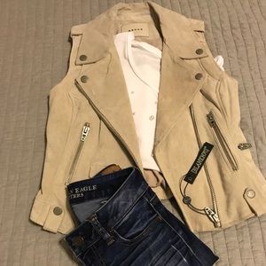 Blanknyc suede vest NWT. XS